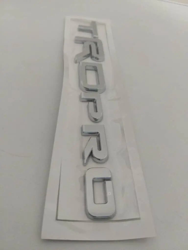 Emblema TRDpro para Toyota Tacoma 2005-2024.