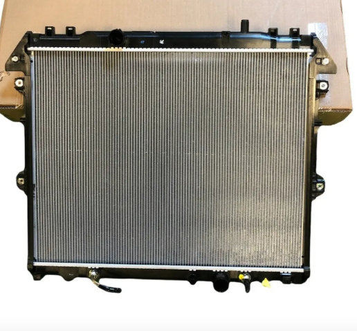 Radiador compatible con  Hilux Vigo 2005-2015 de transmisión automática. 